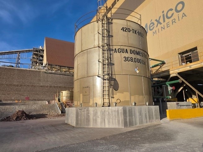 Barda perimetral de seguridad terminada